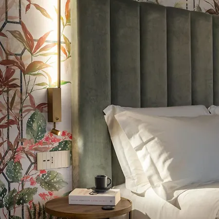 Clementi Boutique 4* Cave