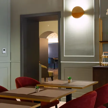 Clementi Boutique Hotel